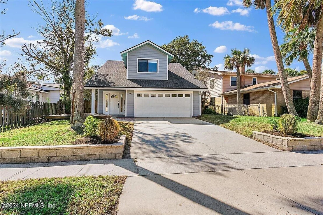 Photo of 513 OLEANDER Street