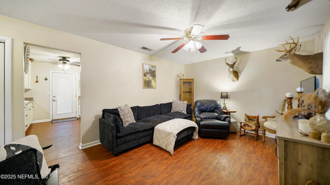 Photo of 112 RIVER RD Drive