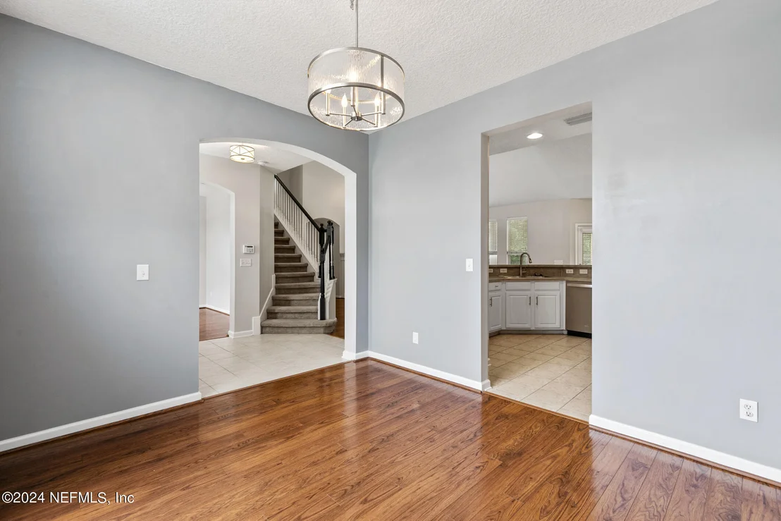Photo of 4120 LONICERA Loop