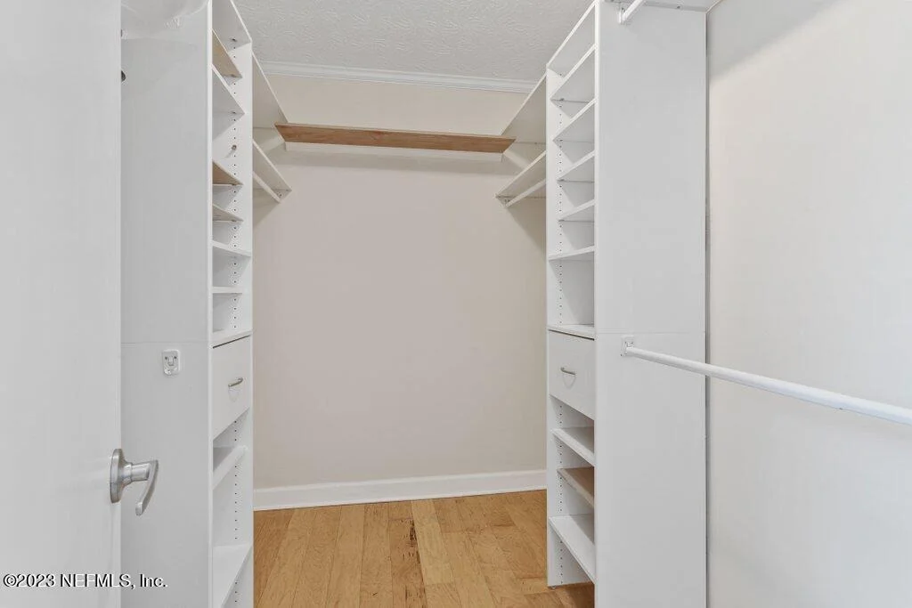 Photo of 241 OAK Drive S