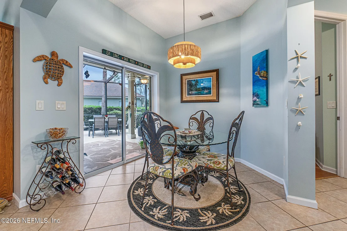 Photo of 376 VALVERDE Lane