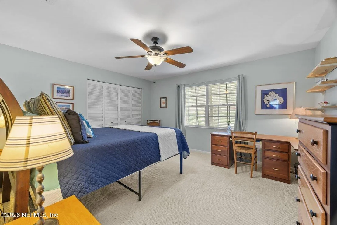 Photo of 409 LOBELIA Road