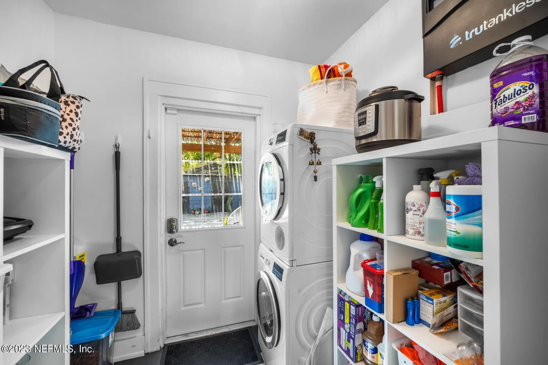Photo of 3668 RIVERSIDE Avenue