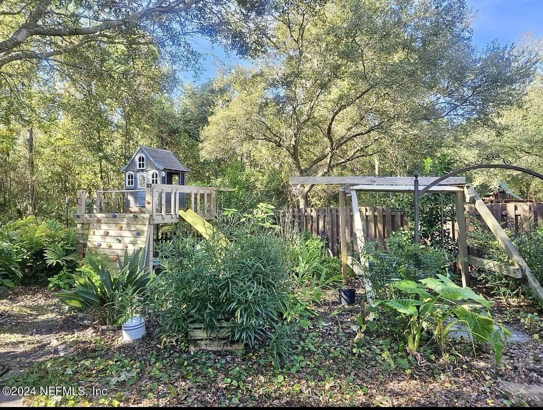 Photo of 1102 GARRISON Drive