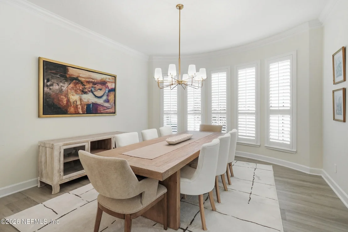 Photo of 804 STELLING Court