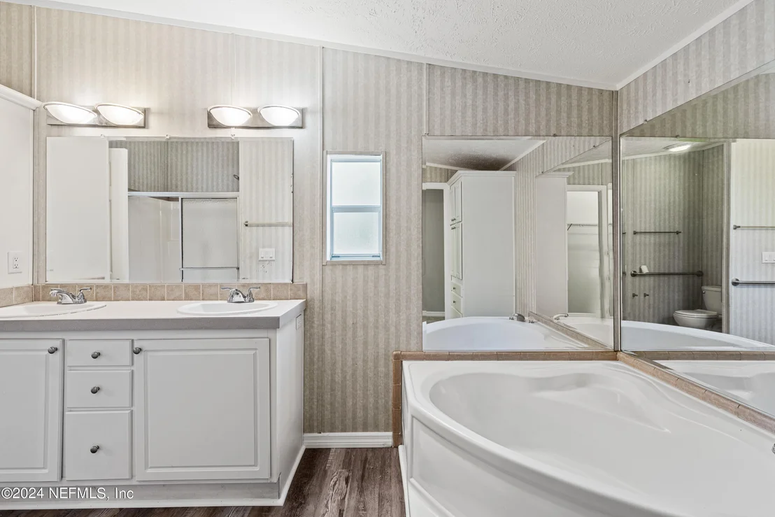 Photo of 3994 SUZANNE Drive