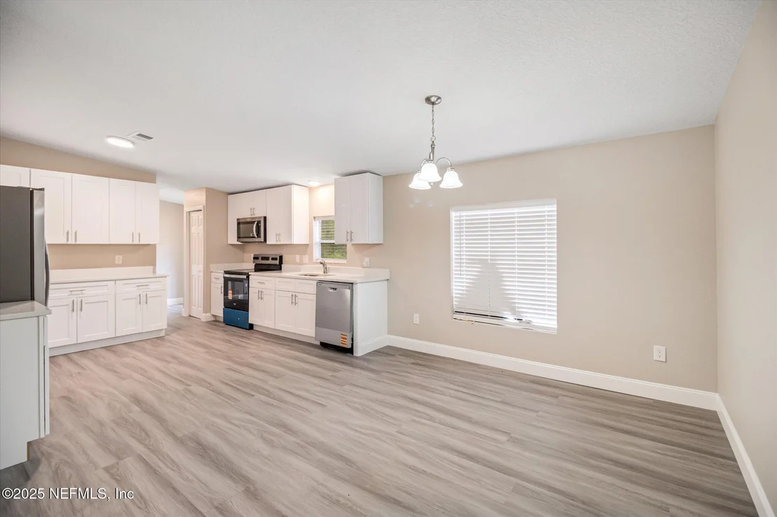 Photo of 5000 PALM Avenue