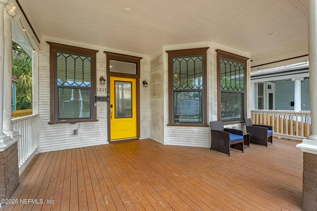 Photo of 1217 WALNUT Street