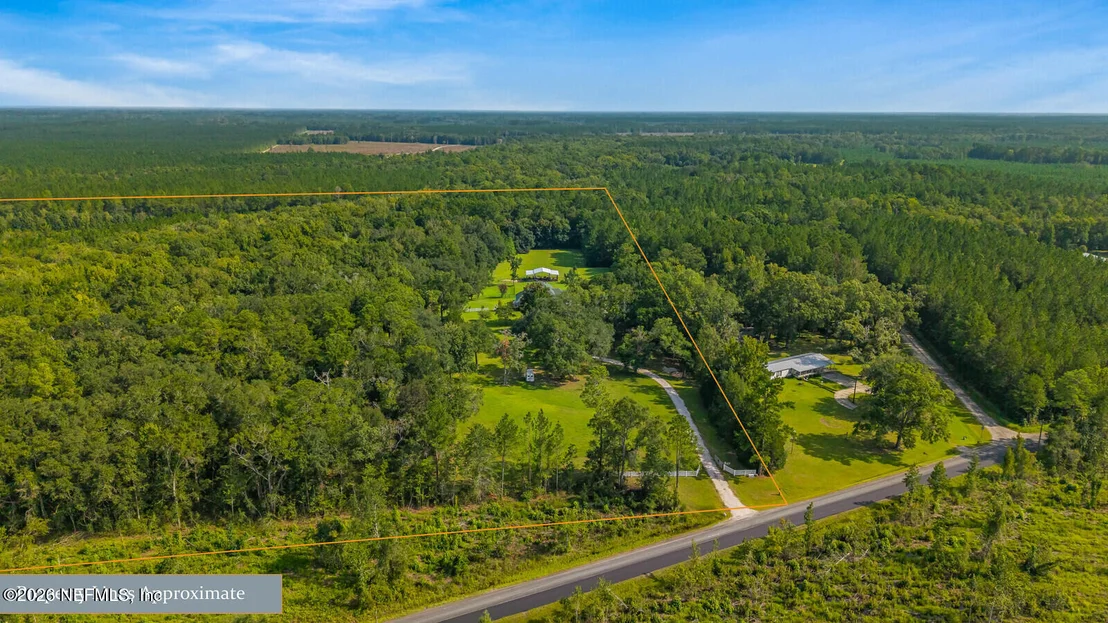 Photo of 46171 SAULS Road