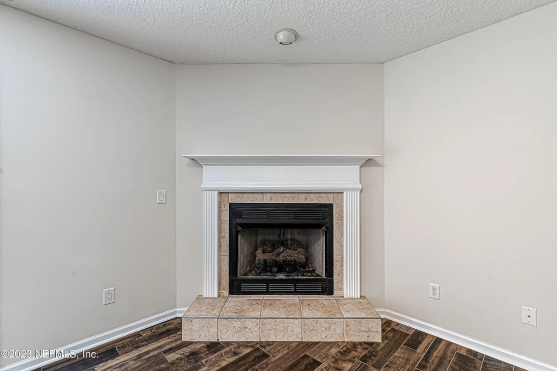 Photo of 1047 MOOSEHEAD Drive