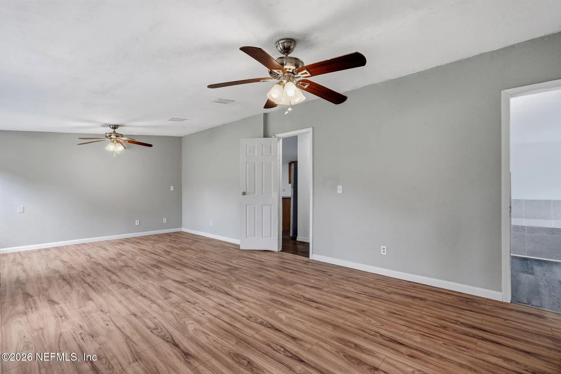 Photo of 2775 LIGHTNING Way