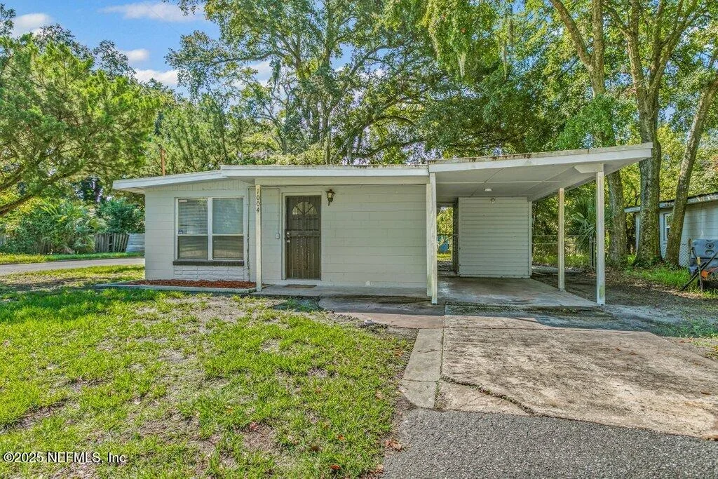 Photo of 1004 MAYNARD Street