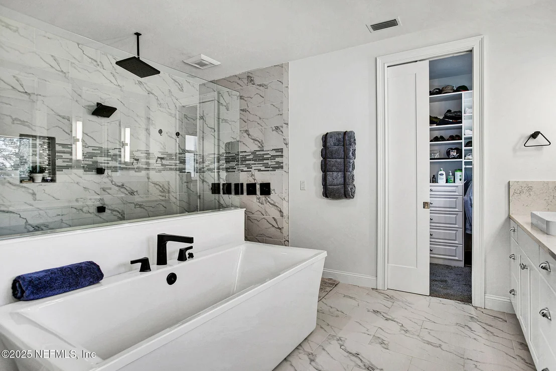 Photo of 13224 MANDARIN Road
