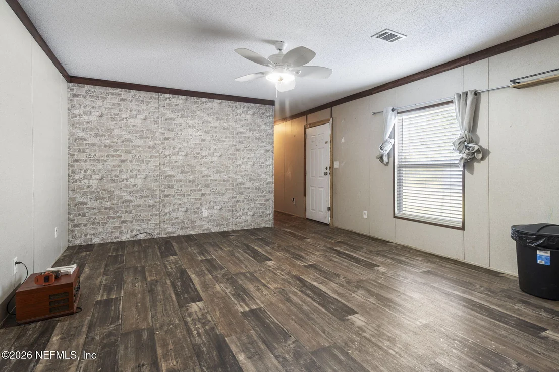 Photo of 9625 LIGHT Avenue