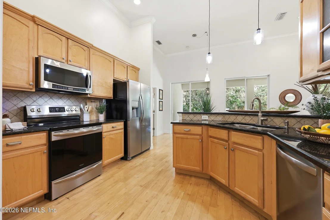 Photo of 220 MADRID Street