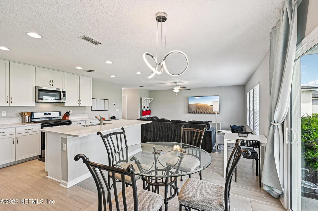 Photo of 706 MEADOW RIDGE Drive