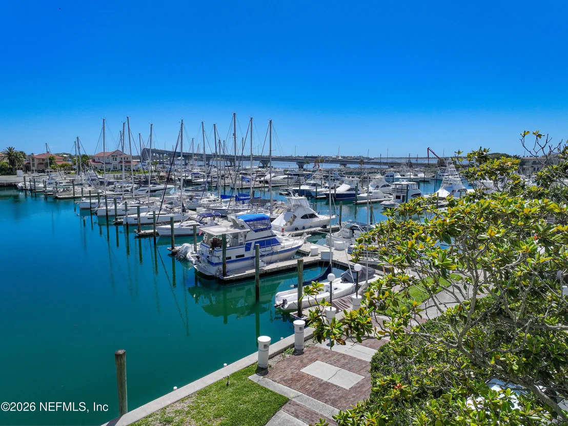 Photo of Unit 3101 at 3101 HARBOR Drive