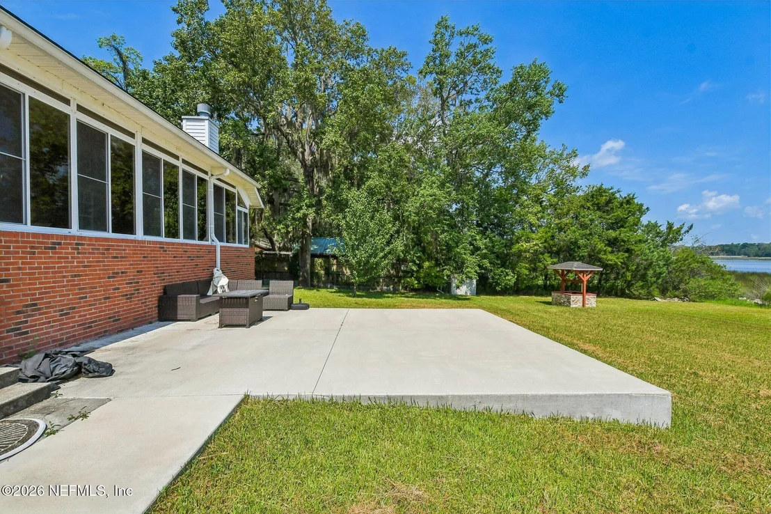 Photo of 3425 TROUT RIVER Boulevard