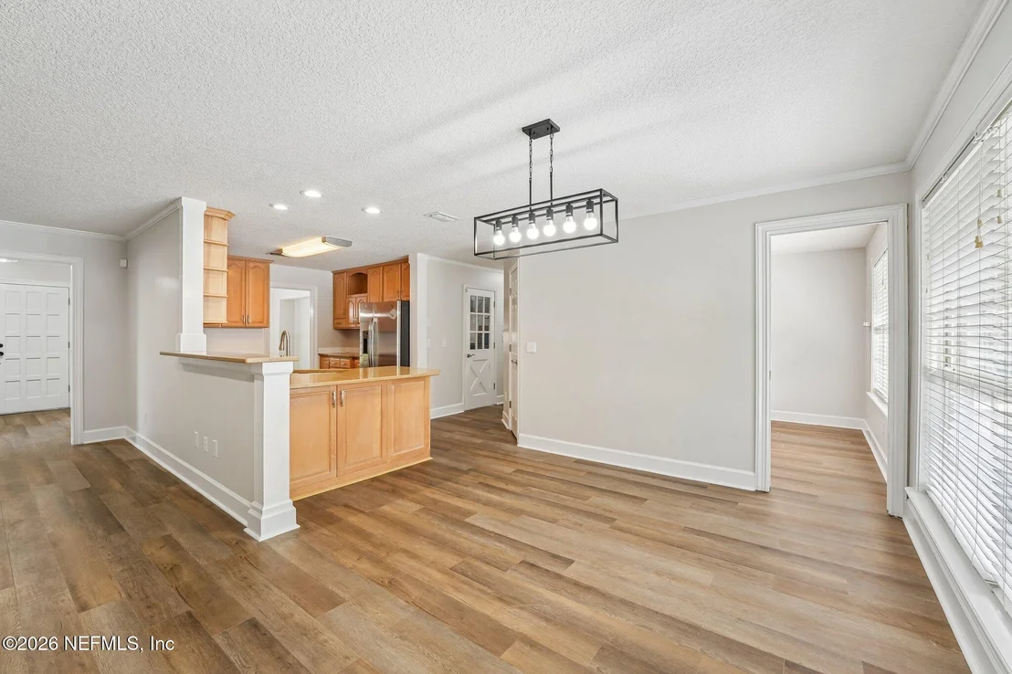Photo of 1607 SHEFFIELD Place