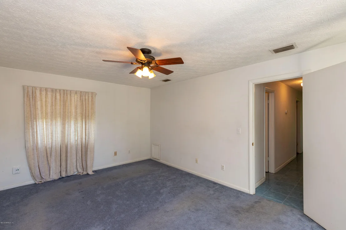 Photo of 184 DEBARRY Avenue