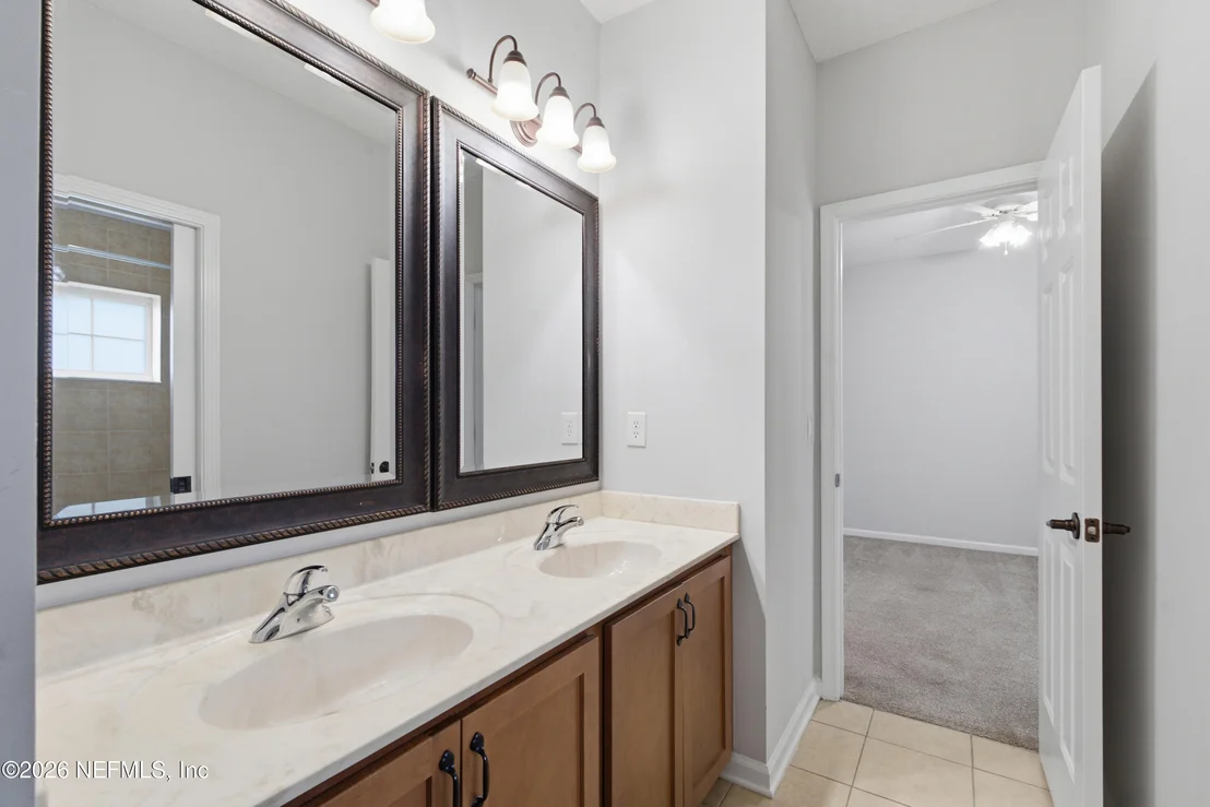 Photo of 1427 EAGLE CROSSING Drive