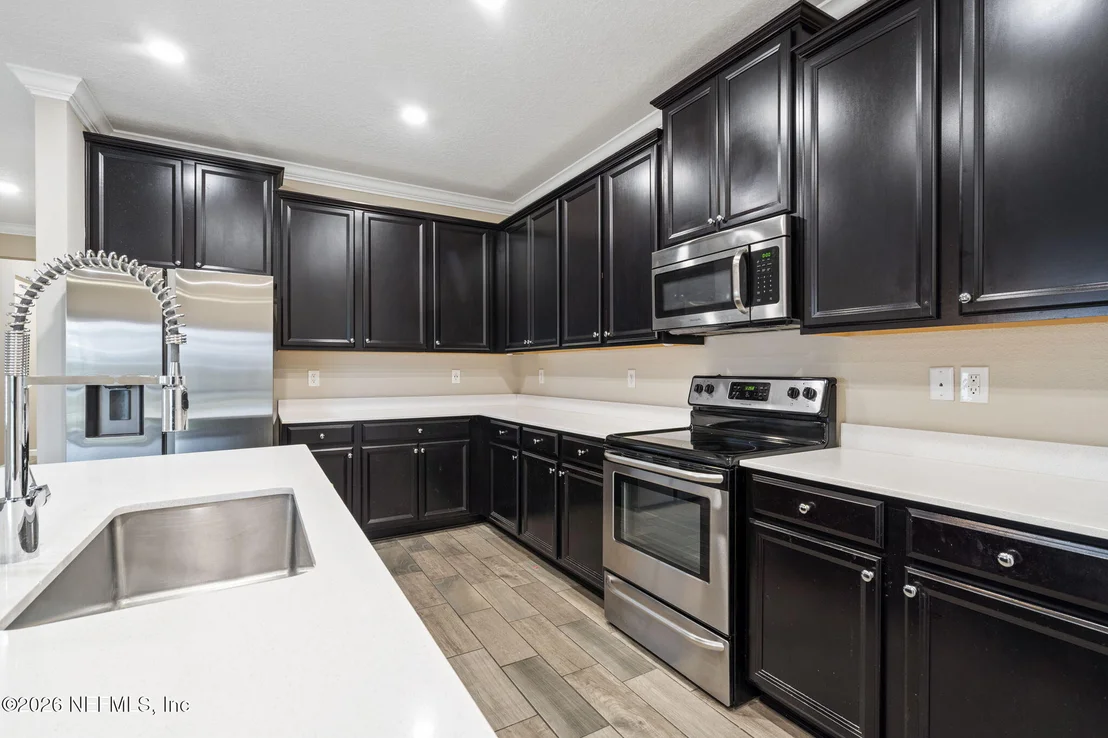 Photo of 1295 KENDALL Drive