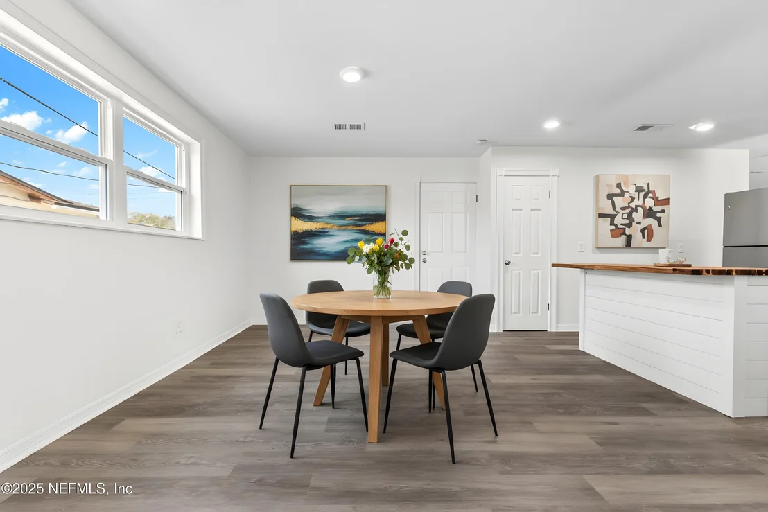 Photo of 5676 FLAGSTAFF Road