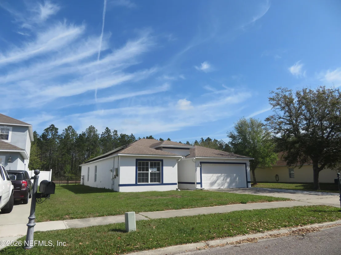 Photo of 495 ISLAMORADA Drive S