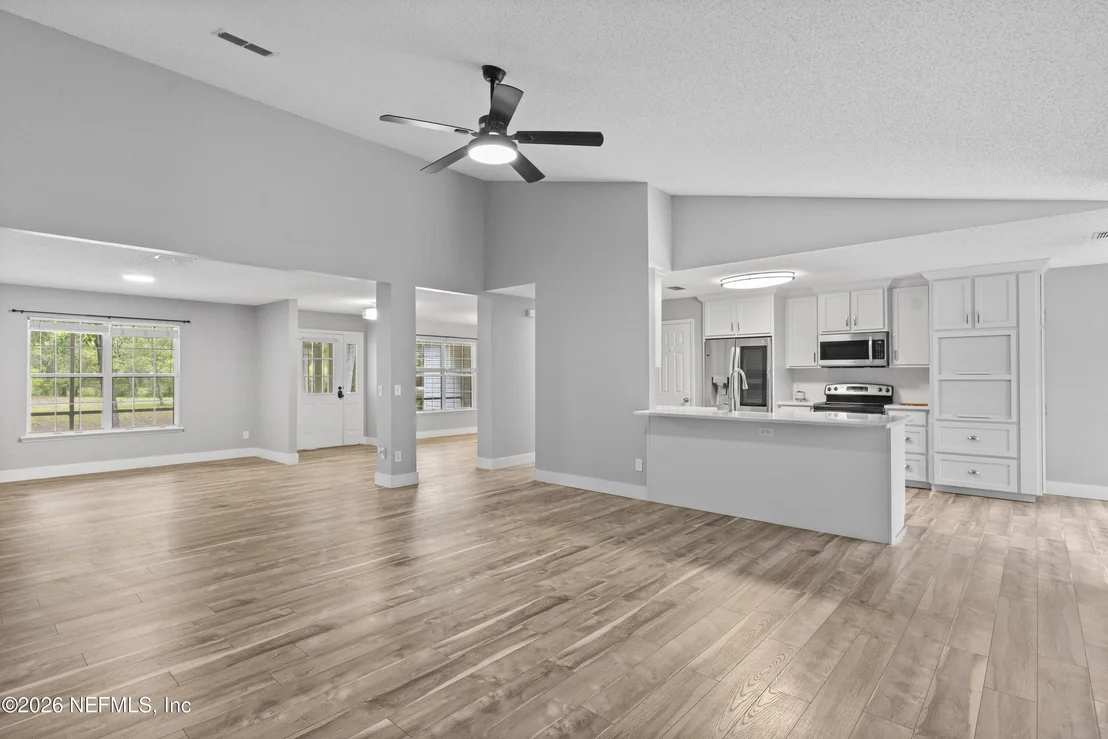 Photo of 7031 OAKRIDGE Loop