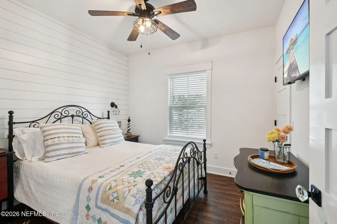 Photo of Unit 17 at 5577 HECKSCHER Drive