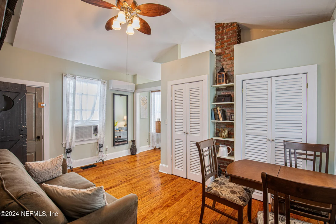 Photo of 56 CARRERA Street