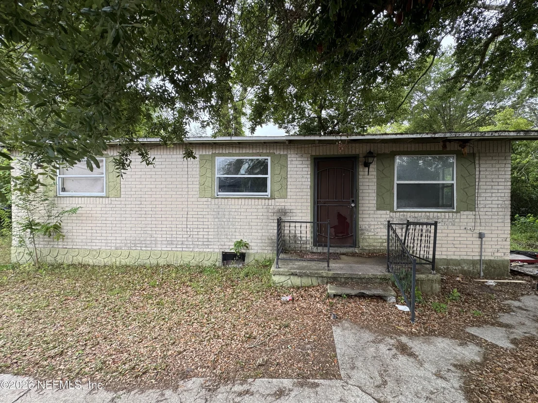 Photo of 2051 FRANK E Avenue