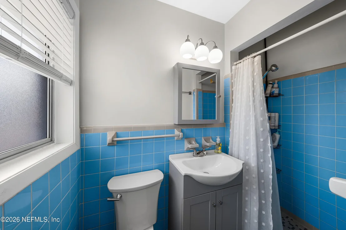 Photo of 5539 RIVERTON Road