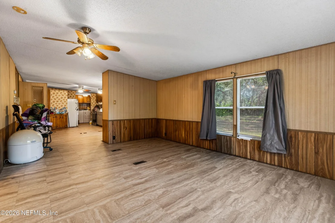 Photo of 115 GORBUTT Road