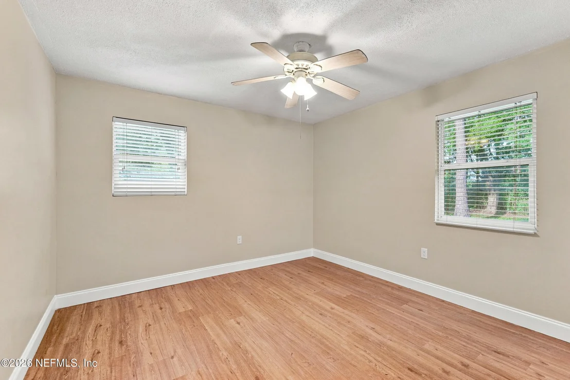 Photo of 11948 AARON Road
