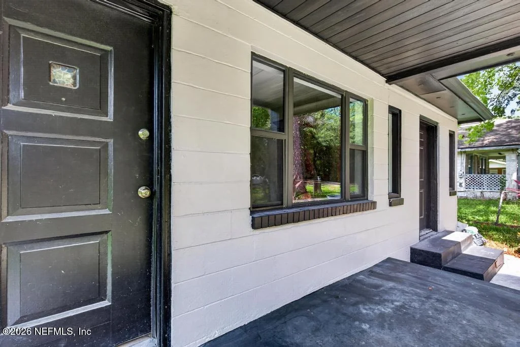Photo of 1108 LEEDA Drive