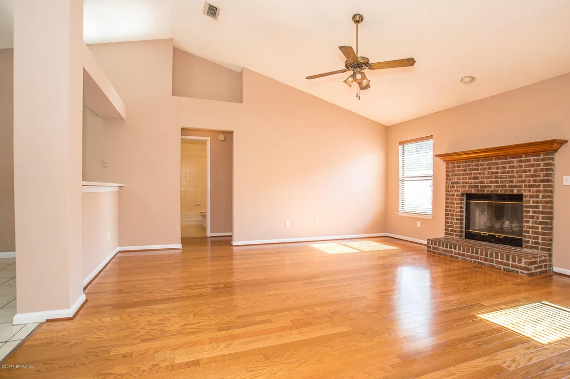 Photo of 1515 BEECHER Lane