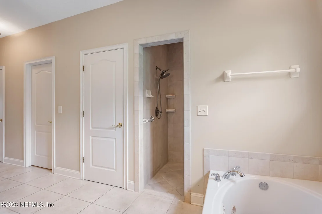 Photo of 46171 SAULS Road
