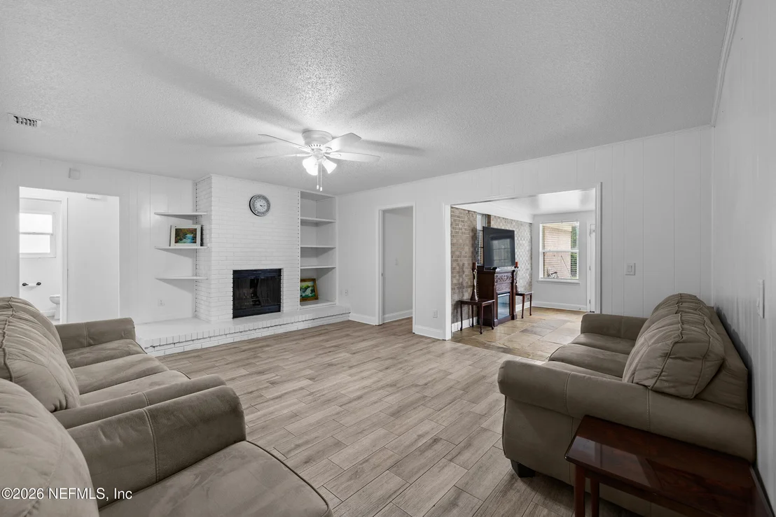 Photo of 3383 CHRYSLER Drive