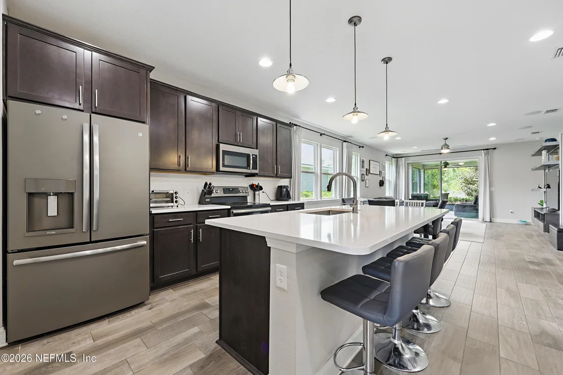 Photo of 1124 PERSIMMON Drive