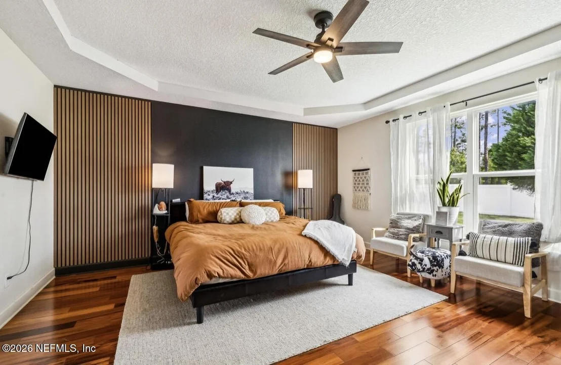 Photo of 1072 MERLIN Point