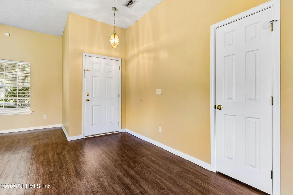 Photo of 831 TIMBERJACK Court