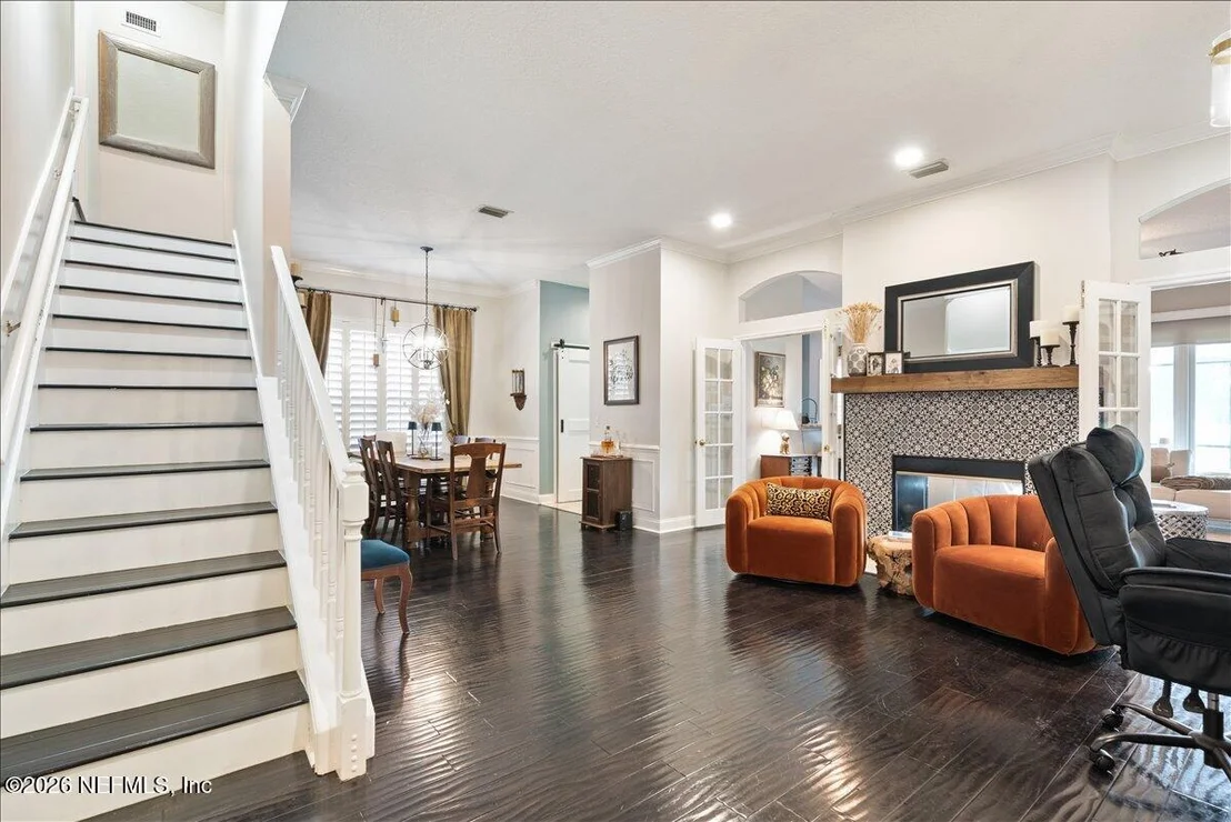 Photo of 995 GARRISON Drive