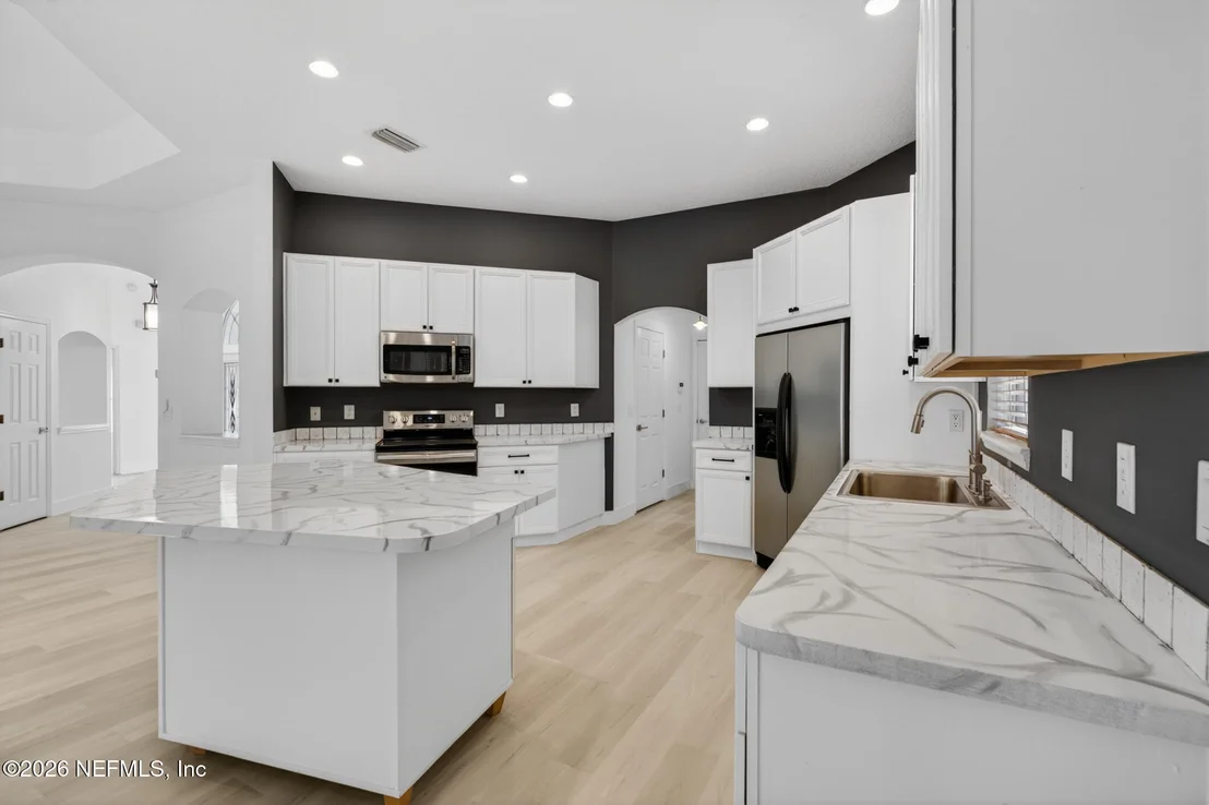 Photo of 10133 DELPOINT Lane