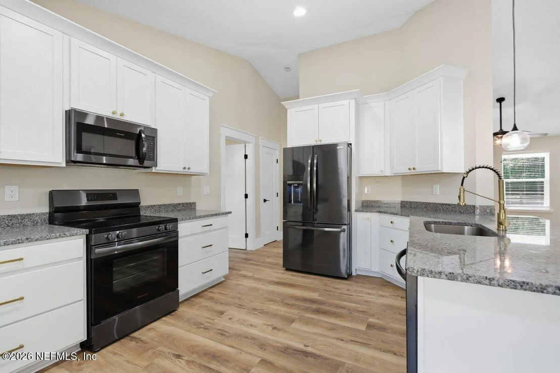 Photo of 6093 TAYLOR Road