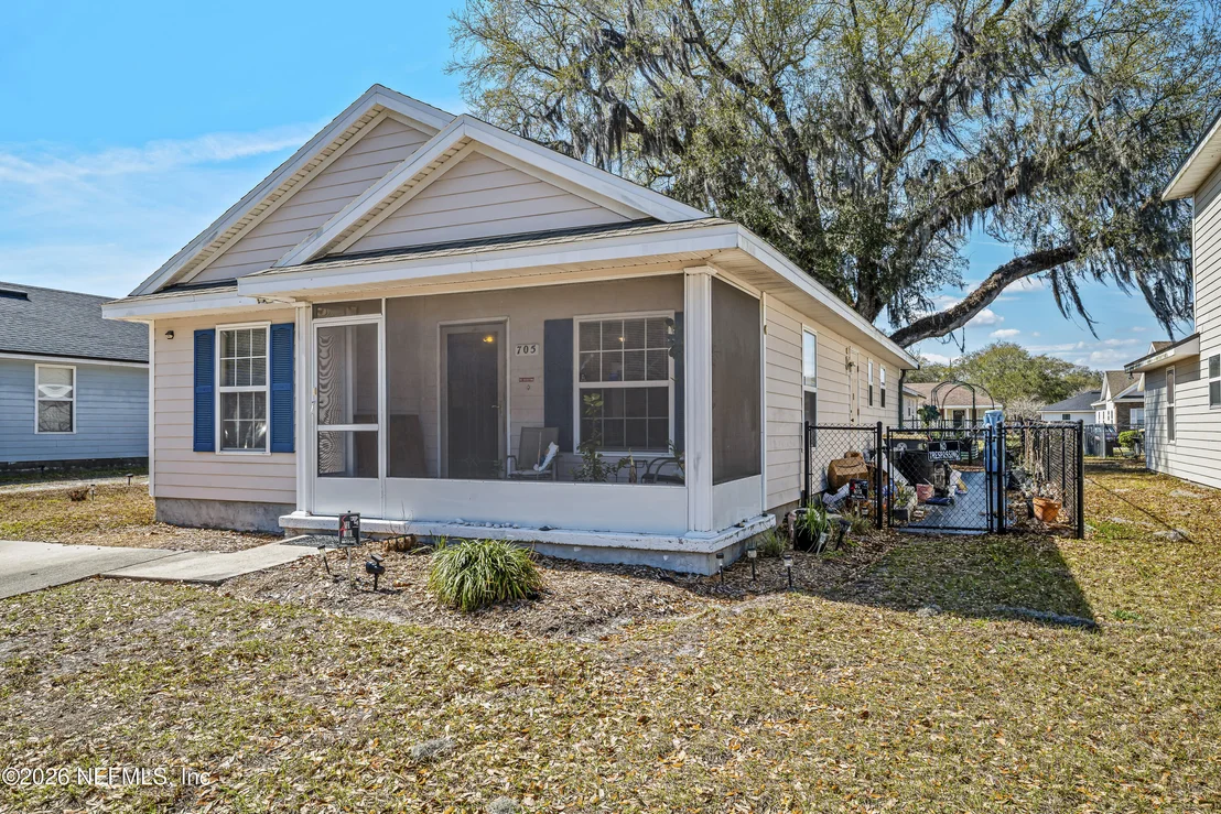 Photo of 705 OAK ARBOR Circle