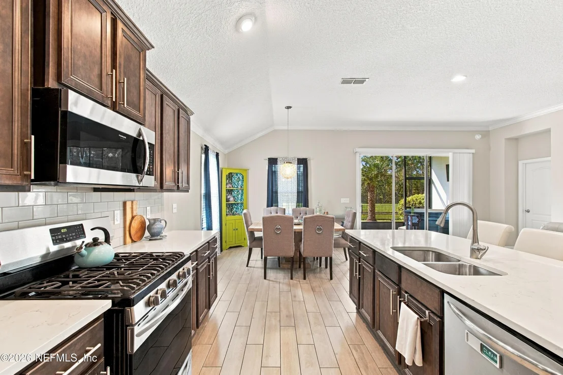 Photo of 738 SHETLAND Drive