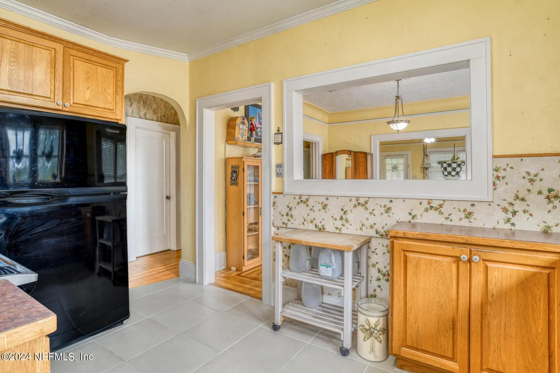 Photo of 903 TALBOT Avenue