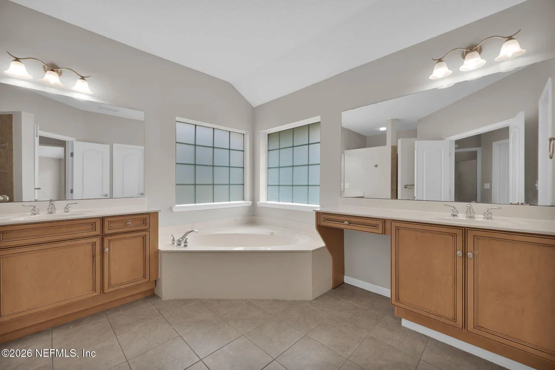 Photo of 879 SONGBIRD Drive