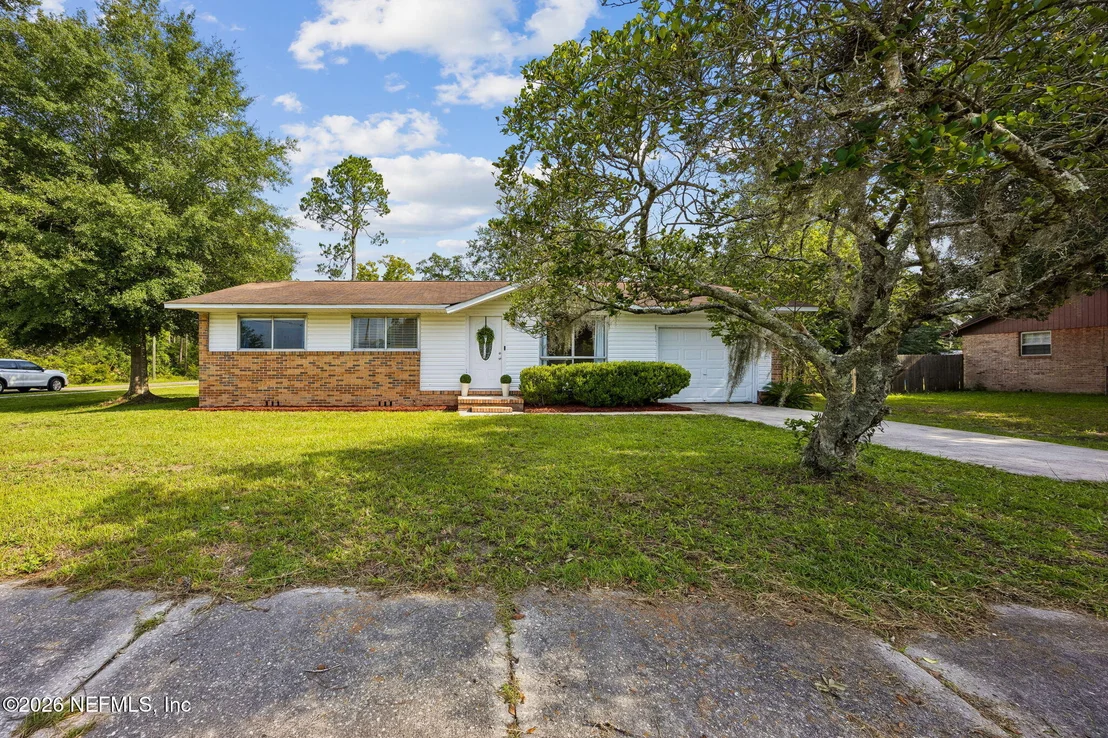 Photo of 175484 BAY Road